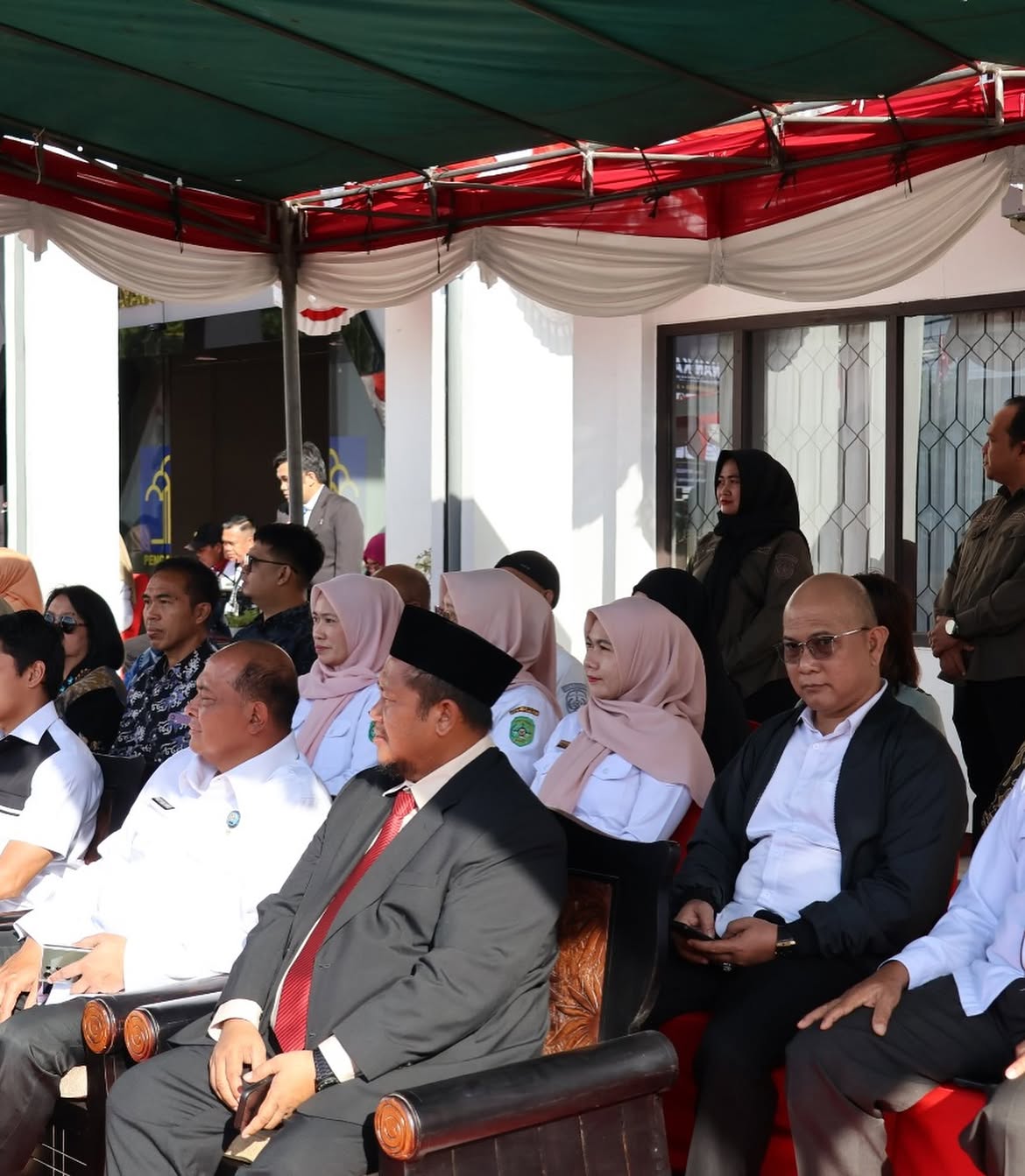 OVWHL7zilqtbs7FhnH99GjKw240TYQZJeTq2QZsi.jpg