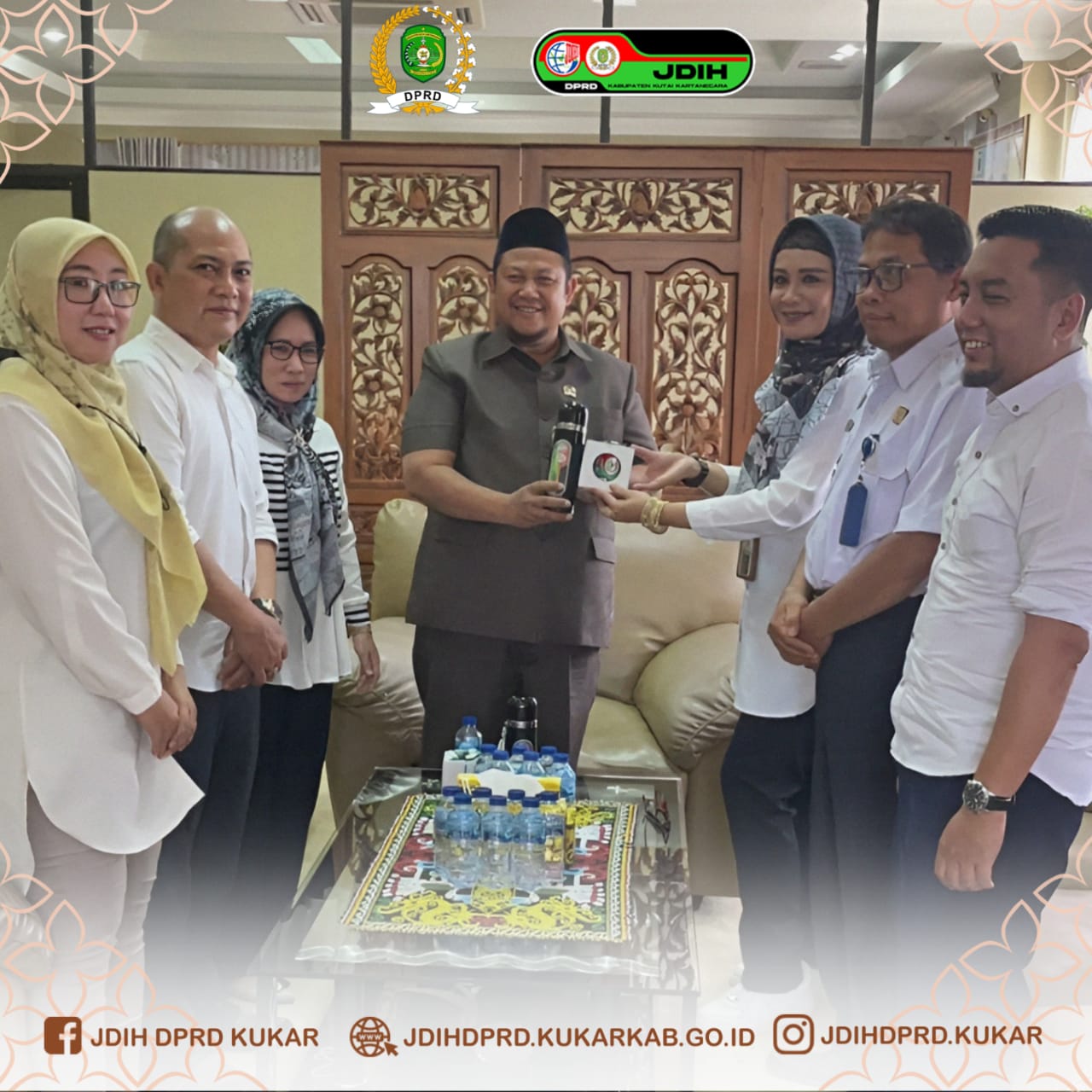 Monitoring dan Pembinaan serta Penilaian JDIH Terbaik Tingkat Kabupaten/Kota se-Kaltim dilakukan Tim Penilai JDIH ke Setwan Kukar