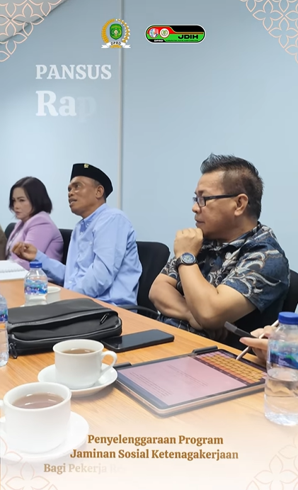 Pansus Laksanakan Rapat Kerja Raperda tentang Penyelenggaraan Jaminan Sosial Ketenagakerjaan bagi Pekerja Rentan ke Disnaker  Kota Balikpapan dan BPJS Ketenagakerjaan Kanwil Kaltim